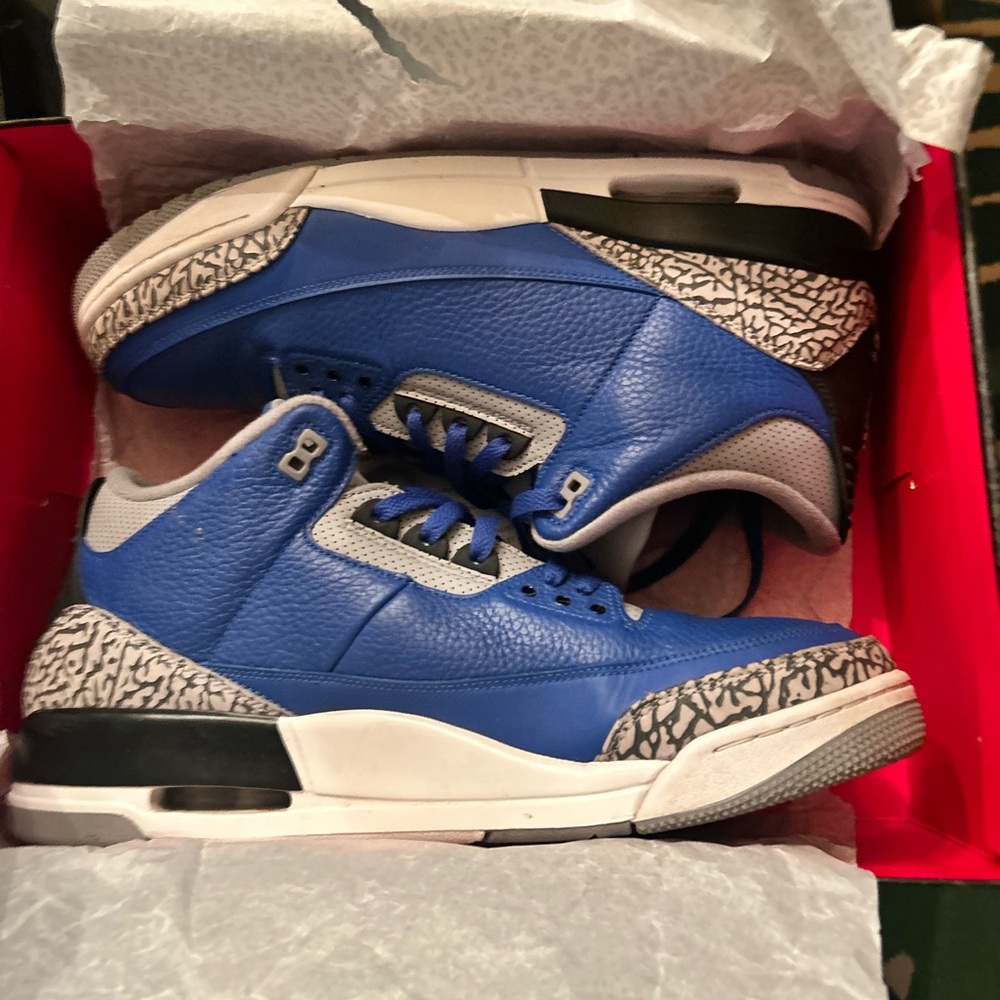 Jordan retro 3 varsity blues sz 15